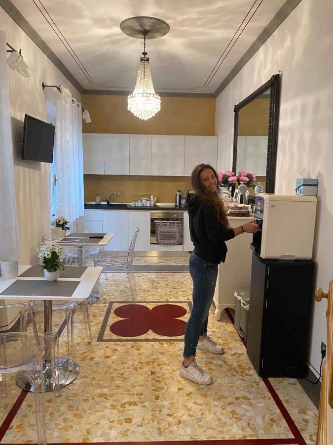 Palazzo Mari Suite & Rooms B&B Montevarchi Kültér fotó