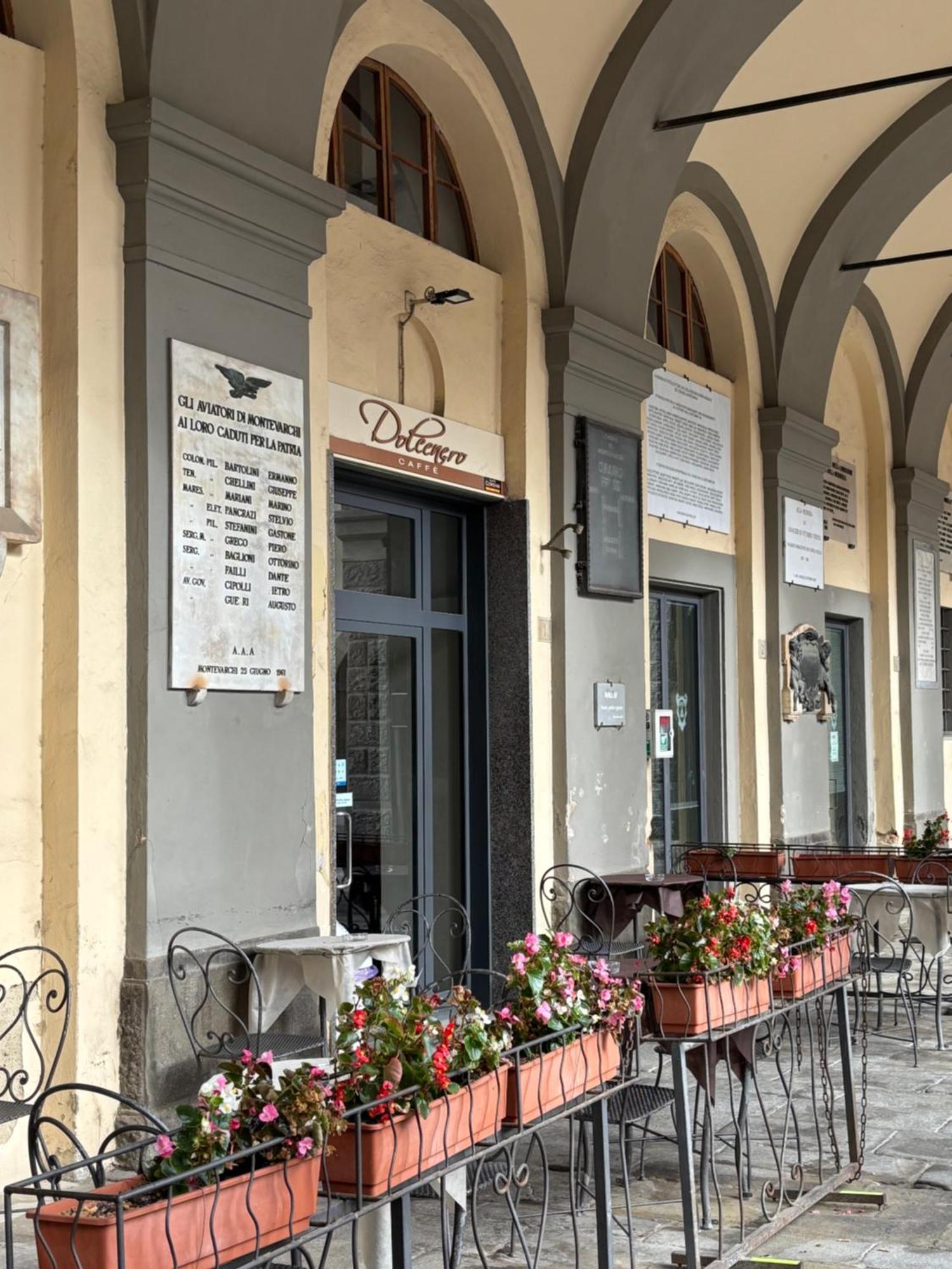 Palazzo Mari Suite & Rooms B&B Montevarchi Kültér fotó