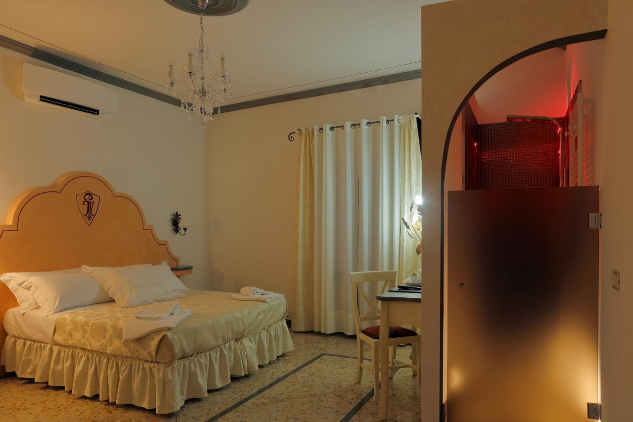 Palazzo Mari Suite & Rooms B&B Montevarchi Kültér fotó